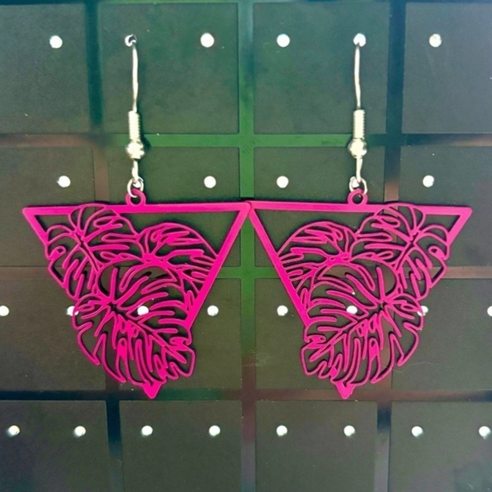 90s Style Monstera Deliciosa Leaf Filigree Earrings, Unworn, NWT